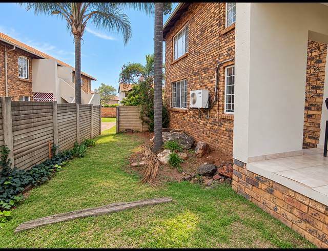 2 BEDROOM APARTMENT FOR SALE IN HIGHVELD